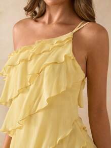 SHEIN BAE 不对称纯黄色露背系带多层荷叶边迷你连衣裙，适合度假、海滩、派对、音乐节、毕业典礼和返校季节 - 黃色 - 查看 7