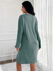 RueChic Camicia da notte in 100% cotone, con stampa a righe e motivi cartoni animati, larga sulle spalle