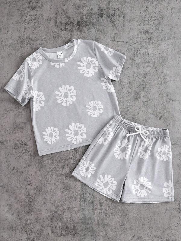 SHEIN 2 Stücke/Set Jungen Lässig Rundhals Kurzarm T-Shirt mit Buchstaben- und Blumendruck und Shorts Outfit, geeignet für Frühling/Sommer Alltag, Sport, Ausflüge, Schule, Partys, Urlaub, Fotografie