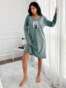 RueChic Camicia da notte in 100% cotone, con stampa a righe e motivi cartoni animati, larga sulle spalle