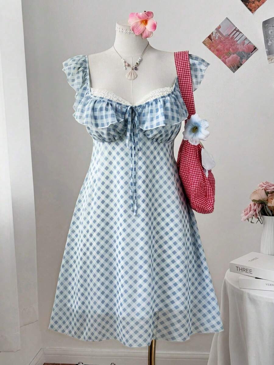 Flirla 大码女式格子印花撞色蕾丝荷叶边下摆方领夏季迷你连衣裙