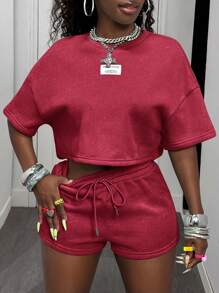 Slaydiva 2 Stücke/Set Frühling/Sommer 2025 Lässig Sport Streetwear Damen Rundhals Kurzarm T-Shirt und Shorts, Schneeflocken Stoff Sweatshirt Outfit