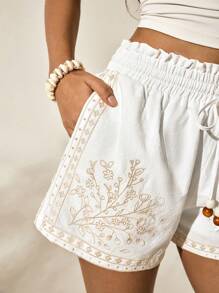 SHEIN X Scot Louie Easelle Quần short thêu họa tiết khối màu Boho thoải mái màu trắng dành cho nữ, dây đeo hạt, tốt nghiệp - trắng - Xem 5