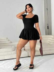 Solflare Plus Size Short Sleeve Square Neck Floral Ruffle Hem Romper With Built-In Shorts And Phone Pocket, Versatile Casual Wear For Daily Outings, Spring/Summer - Black - View 5