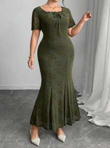 Modelyn Plus Size Solid Square Neck Mermaid Hem Elegant Short Sleeve Midi Dress - Multicolor - View 3