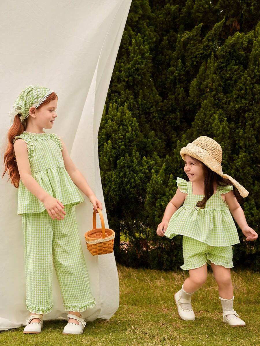 Blossori Baby Girls 2pcs/Set Plaid Ruffle Sleeve Vest And Shorts - Multicolor - View 1