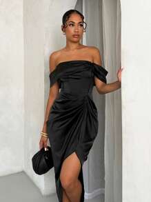 SHEIN BAE 一字肩褶邊不對稱下擺緞面連衣裙 - 黑色 - 查看 5