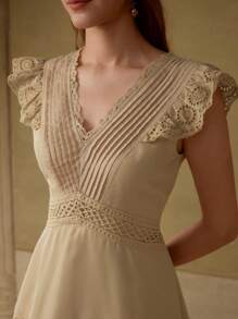 MOTF PREMIUM VÁY MAXI CỔ CHỮ V VIỀN REN SỌC, MÀU KHAKI - Màu Khaki - Xem 2