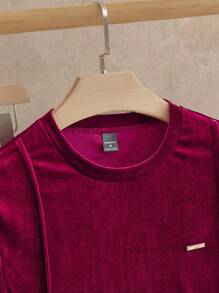 Manfinity NXTstreet 男士时尚休闲天鹅绒纯色圆领短袖 T 恤和短裤两件套，适合派对/夜店，夏季 - 酒紅色 - 查看 5