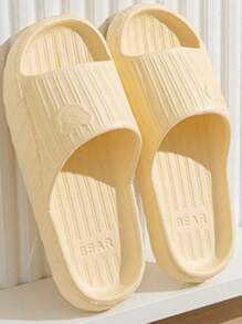 Pantuflas antideslizantes, resistentes a los olores, ligeras y con suela gruesa con estampado de oso de dibujos animados en verde, aptas para uso doméstico de mujeres todo el año. También aptas para pantuflas en forma de corazón para el Día de los Enamorados de niños.