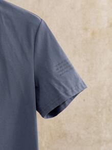 Manfinity VCAY Men Letter Patched Detail Tee, Summer - Dusty Blue - View 6
