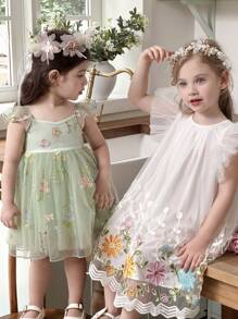 Baby Mädchen Kleid mit gewobener Mesh-Stickerei, quadratischem Kragen und Rüschensaum