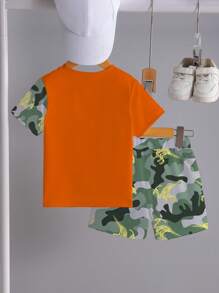 GraphicGems 1 套幼儿儿童服装，带太阳镜恐龙印花 T 恤，带恐龙骨架印花的迷彩短裤，短袖和短裤套装，轻便休闲装，适合春夏季