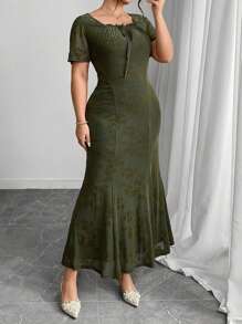 Modelyn Plus Size Solid Square Neck Mermaid Hem Elegant Short Sleeve Midi Dress - Multicolor - View 5
