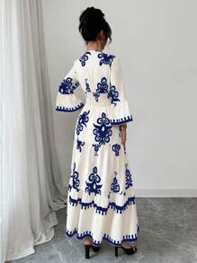 Elenzga Nuevo vestido acampanado con escote en V profundo, cintura fruncida y estampado floral, llegada europea y americana para primavera y verano 2025 - Azul Marino - Ver 2