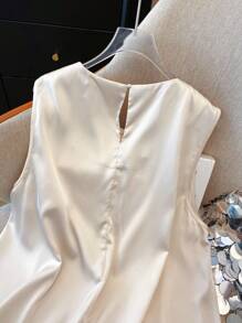 GlowEve CURVE 大码无袖上衣，仿珍珠饰边，纯色，优雅 - 杏色 - 查看 5