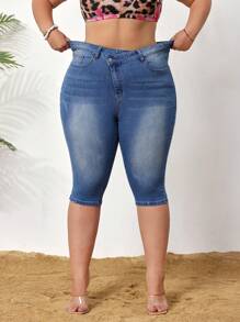 SHEIN CURVE+ Jeans de denim lavado con talle asimétrico para mujer talla grande - Azul lavado medio - Ver 4