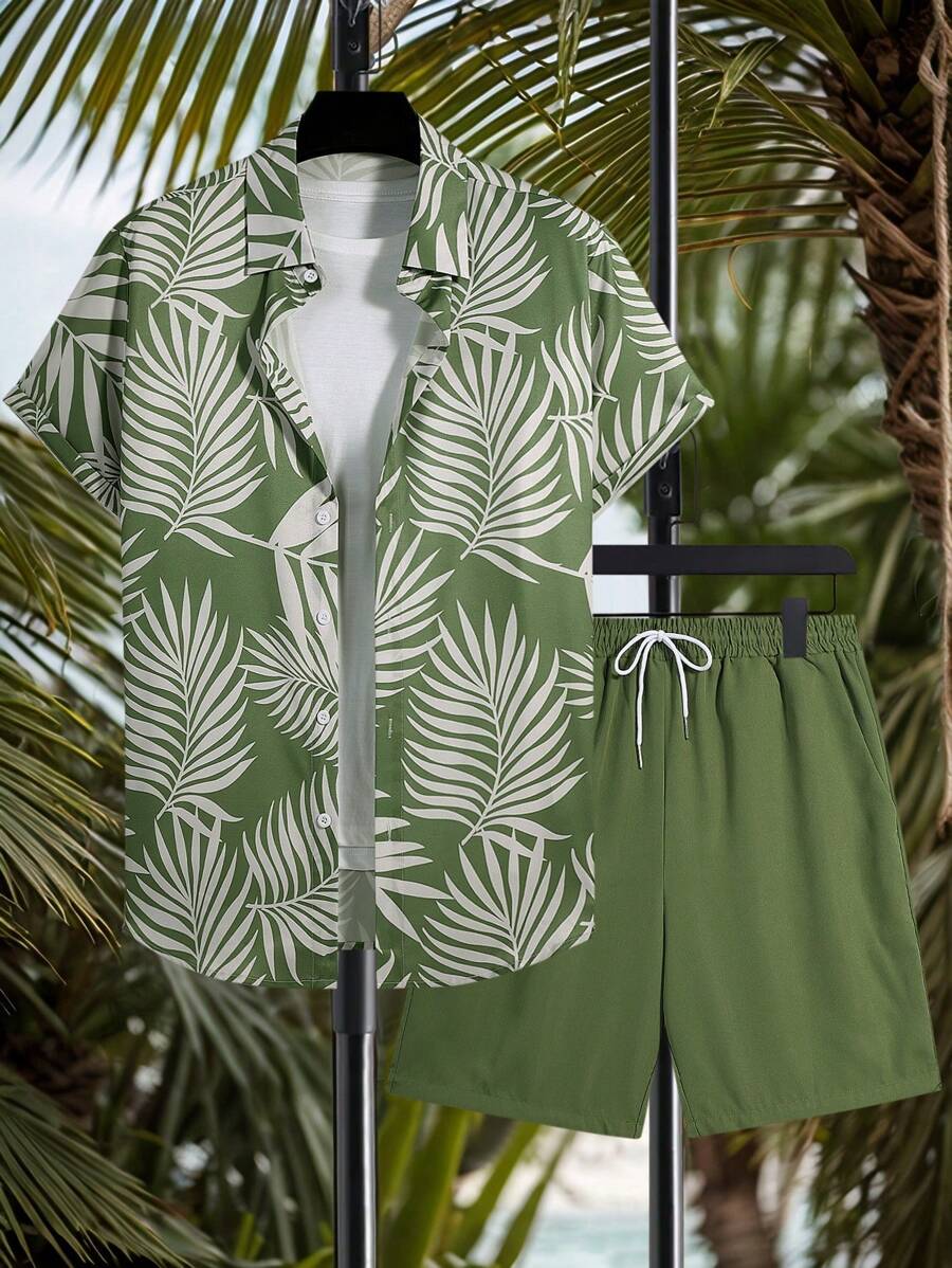 Manfinity KASUA 男士龟叶印花纽扣衬衫和短裤泳装套装 夏季夏威夷风泳装 - 綠色 - 查看 1