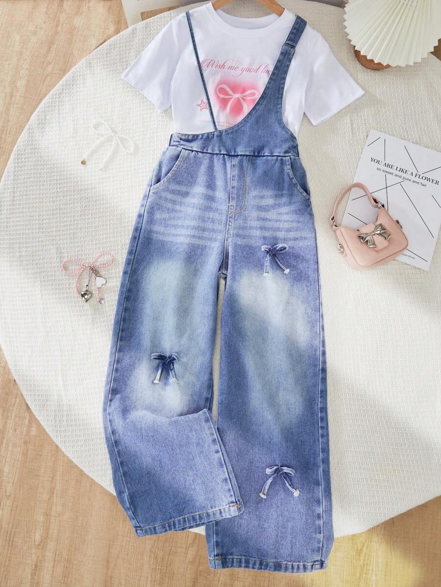 Set da 2 pezzi per ragazze adolescenti composto da maglietta stampata e pantaloni salopette in jeans con fiocco