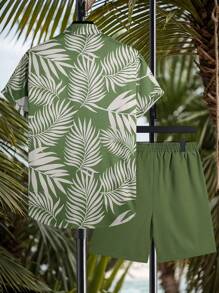 Manfinity KASUA 男士龟叶印花纽扣衬衫和短裤泳装套装 夏季夏威夷风泳装 - 綠色 - 查看 3