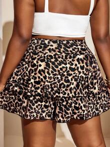 SHEIN CURVE+ Short léopard casual d'été avec volants à l'ourlet. Imprimé guépard. Tenues d'été/de campagne/de vacances à la plage, vêtements de plage