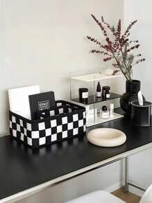 1PC Handmade Checkerboard Pattern Felt Desk Organizer Storage Bag Basket Desktop Modern Storage Pouch For Cosmetics Skin Care Products Sundries Storage Black And White Grid Creative Storage Bin For Toys Home Decor Office Supplies