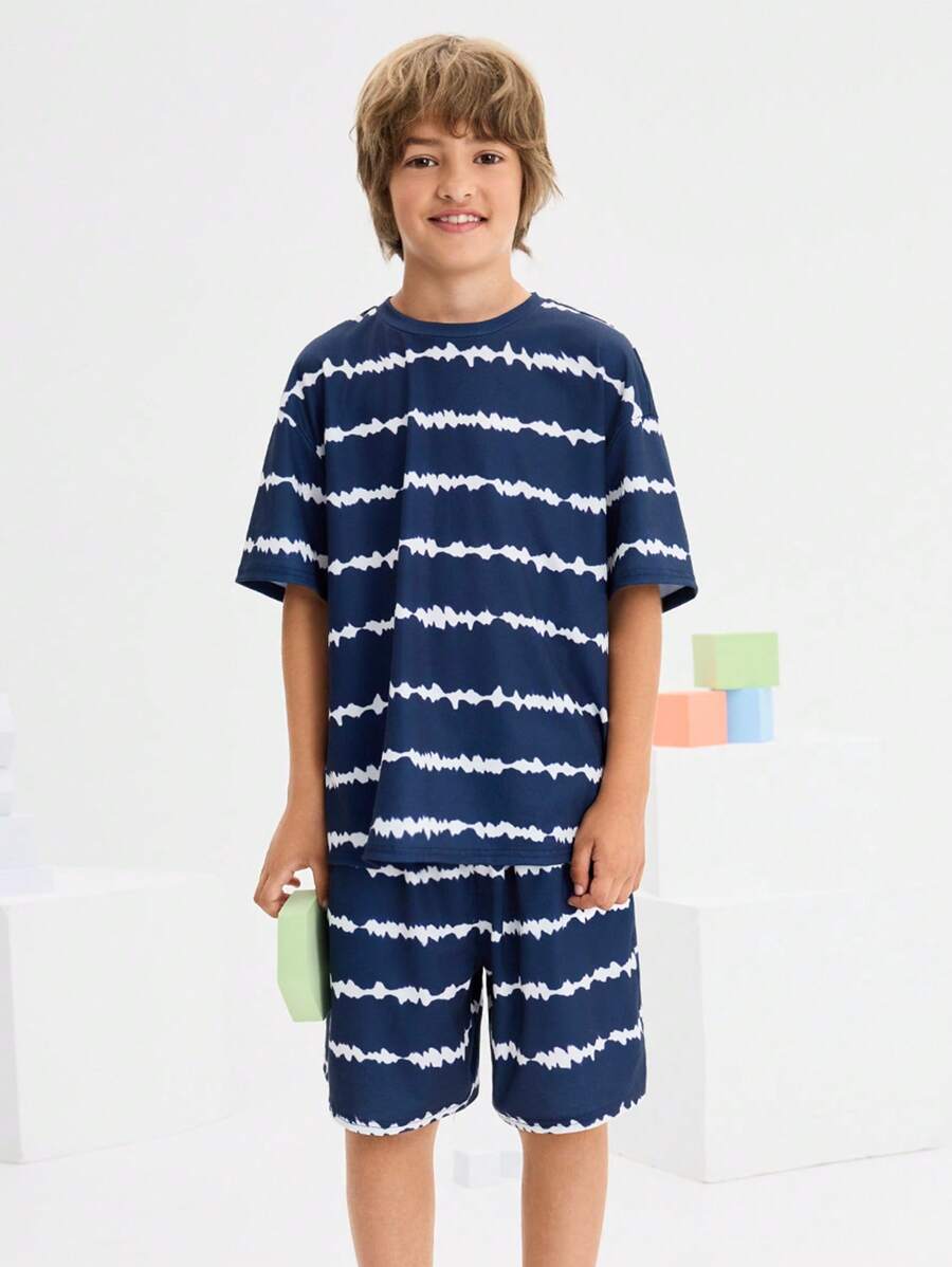 SHEIN Set 2 Potong Kaos dan Celana Pendek Leher Bulat Kasual Minimalis Nyaman untuk Anak Laki-Laki Remaja - Royal Blue - View 1