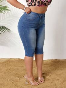 SHEIN CURVE+ Jeans de denim lavado con talle asimétrico para mujer talla grande - Azul lavado medio - Ver 7