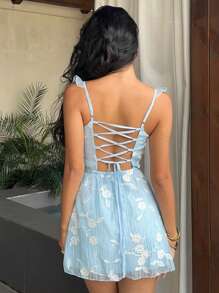 SHEIN Unity Váy ngắn tay bèo nhún cổ tim thêu họa tiết tương phản - Màu xanh nhạt - Xem 2