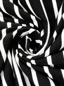 SHEIN CURVE+ Plus Size Women Round Neck Black & White Striped Slimming Slit Casual Holiday Dress, Spring Break Western Wear Boho Style - Multicolor - View 7