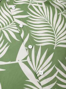 Manfinity KASUA 男士龟叶印花纽扣衬衫和短裤泳装套装 夏季夏威夷风泳装 - 綠色 - 查看 5