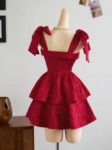 Elamini Jacquard Fabric Tied Shoulder Knot Waist Patchwork Ruched Double Tier A-Line Mini Dress - Red - View 2