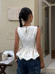 Siren Gaze 夏季新款时尚女士休闲上衣，提花A字型可爱女士上衣，圆领无袖纹理荷叶边圆领上衣，外出荷叶边上衣 - 杏色 - 查看 2