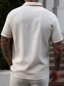 Manfinity Homme 男士系带装饰纽扣短袖宽松休闲衬衫 - 杏色 - 查看 2