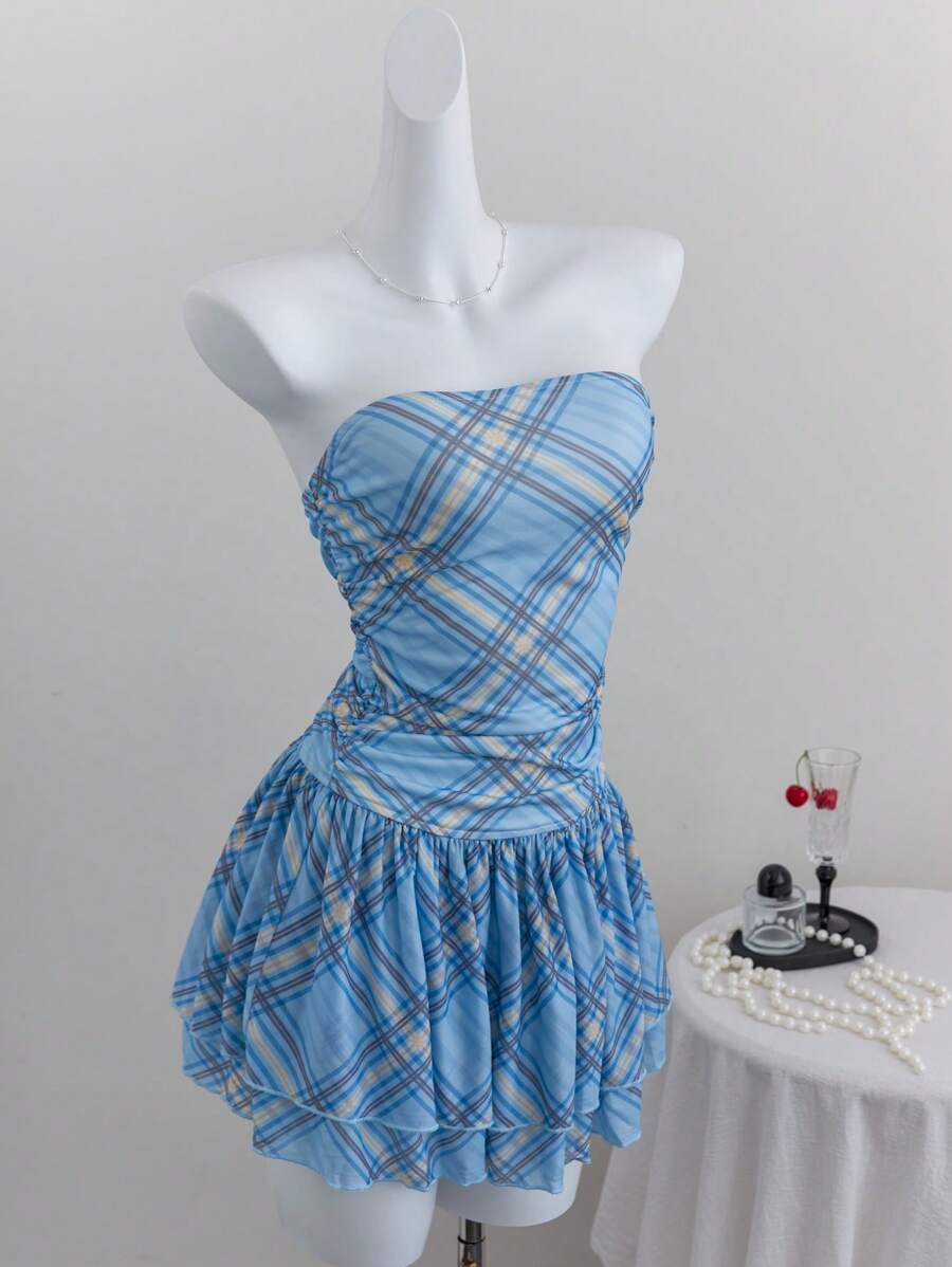 Elamini 蓝色格纹甜美浪漫沙滩度假露肩褶饰腰部荷叶边下摆连衣裙欧美风春夏 - 藍色 - 查看 1