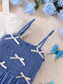 2 件套青少年女孩白色荷叶边袖衬衫搭配舒适仿牛仔蝴蝶结吊带连衣裙，适合休闲外出