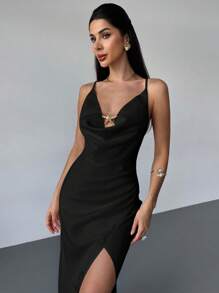 Firerie 女士优雅约会、度假、婚礼季节细肩带垂坠领口金属装饰交叉后开衩褶饰纯色长裙，杏色 - 黑色 - 查看 6