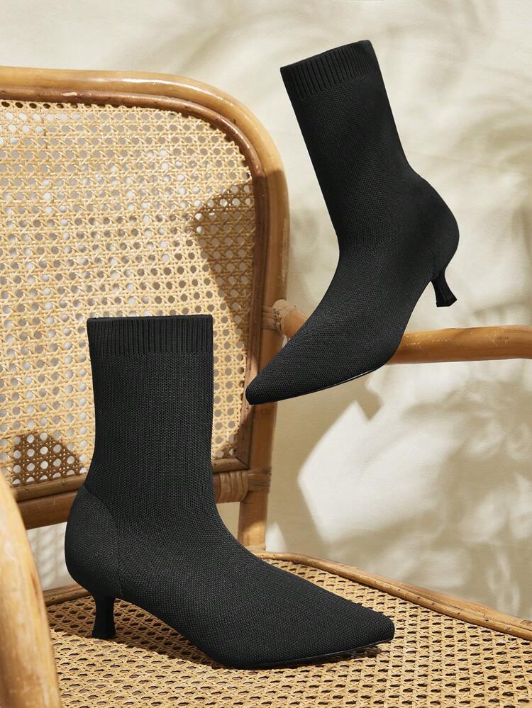 CUCCOO BASICS Botas de Ankle Sexy de Elástico Tricotado de Salto Fino Bico Fino, Botinhas Curtas com Salto Gatinho Baixo, Botas Pretas de Cano Médio, Botas Elásticas para Outono/Inverno
