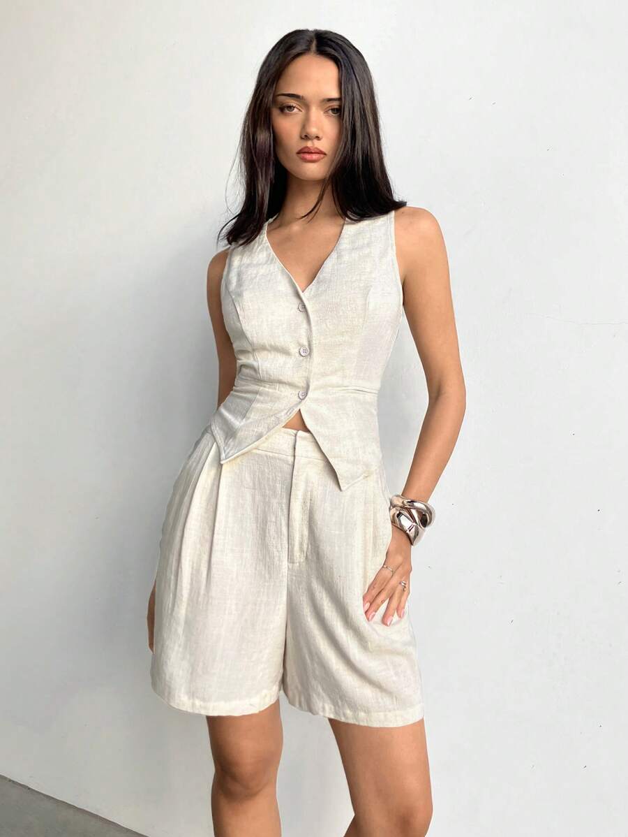 Aloruh Women's Solid Color Pleated Loose Vacation Linen Shorts,Linen Pants - Apricot - View 1