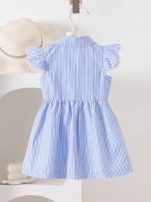 SHEIN Playful Pals 1pc Baby Girls Peter Pan Collar Ruffled Cap Sleeve Dress Cute Party Summer Blue And White Stripe Button Front A-Line High Waist 3D Floral Rose Print - Blue - View 4