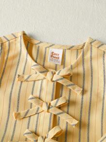 Cozy Pixies Set de 2 piezas de Top sin mangas de frente abierto y pantalones cortos de cintura elástica a rayas de colores para bebé niña - Amarillo - Ver 3