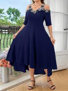 SHEIN Clasi 大码女式花卉印花露肩短袖优雅中长连衣裙 - 藏蓝色 - 查看 5