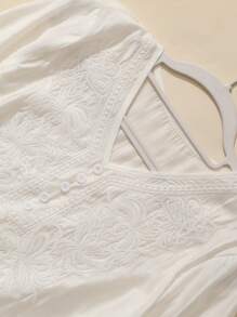 EMERY ROSE Women's Jacquard V-Neck Short Sleeve Button Design Casual Shirt - White - View 4