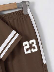 SHEIN 2pcs Kids Tween Boy Casual Versatile Printed Pattern Mix Thick & Thin Striped Crew Neck Short Sleeve T-Shirt And Jogger Pants Knit 2 Pieces Set