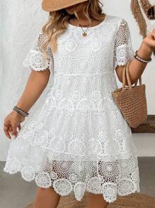 Flouryn 女式休闲度假蕾丝镂空喇叭形大码连衣裙 - 白色 - 查看 1
