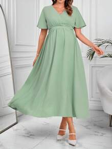 SHEIN 孕妇纯色 V 领荷叶边短袖优雅孕妇装