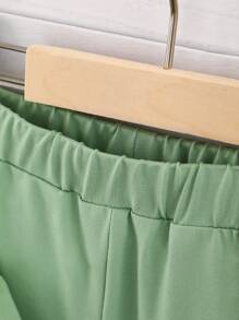 2 Stücke/Set Mädchen Sommer Strick Mode Koordination 3D Blumen Dekor, weiße Rundhals Kurzarm-Oberteile und Hose Set, Mädchen Zweiteiler Outfit grün, 2-teiliges Mädchen-Shirt Set grün, Mädchen-Set grün 5T, mintgrüne Kinderkleidung, Hose Set mit weitem Bein für Kinder