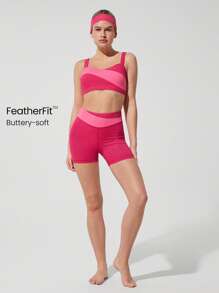 GLOWMODE 4.3英寸 FeatherFit™ Winning Streak 吸汗排汗柔软弹力防滑拼色腰部骑行短裤低冲击瑜伽普拉提 Barre Studio 日常休闲装