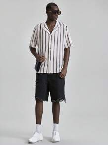 Ontre 2025 Herren gestreiftes Muster-Knopfhemd mit Kurzarm für den Lässig-Bereich, passend für den Unabhängigkeitstag, St. Johns Tag, Abschluss, Alltagstragen, niedliche Sommertops, T-Shirts, Herren Urlaub, Strandresort Bekleidung