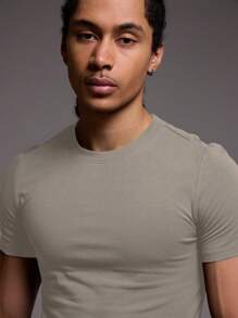 Musero Men Slim Fit Fitted T-Shirt Spring Summer Basics - Khaki - View 2